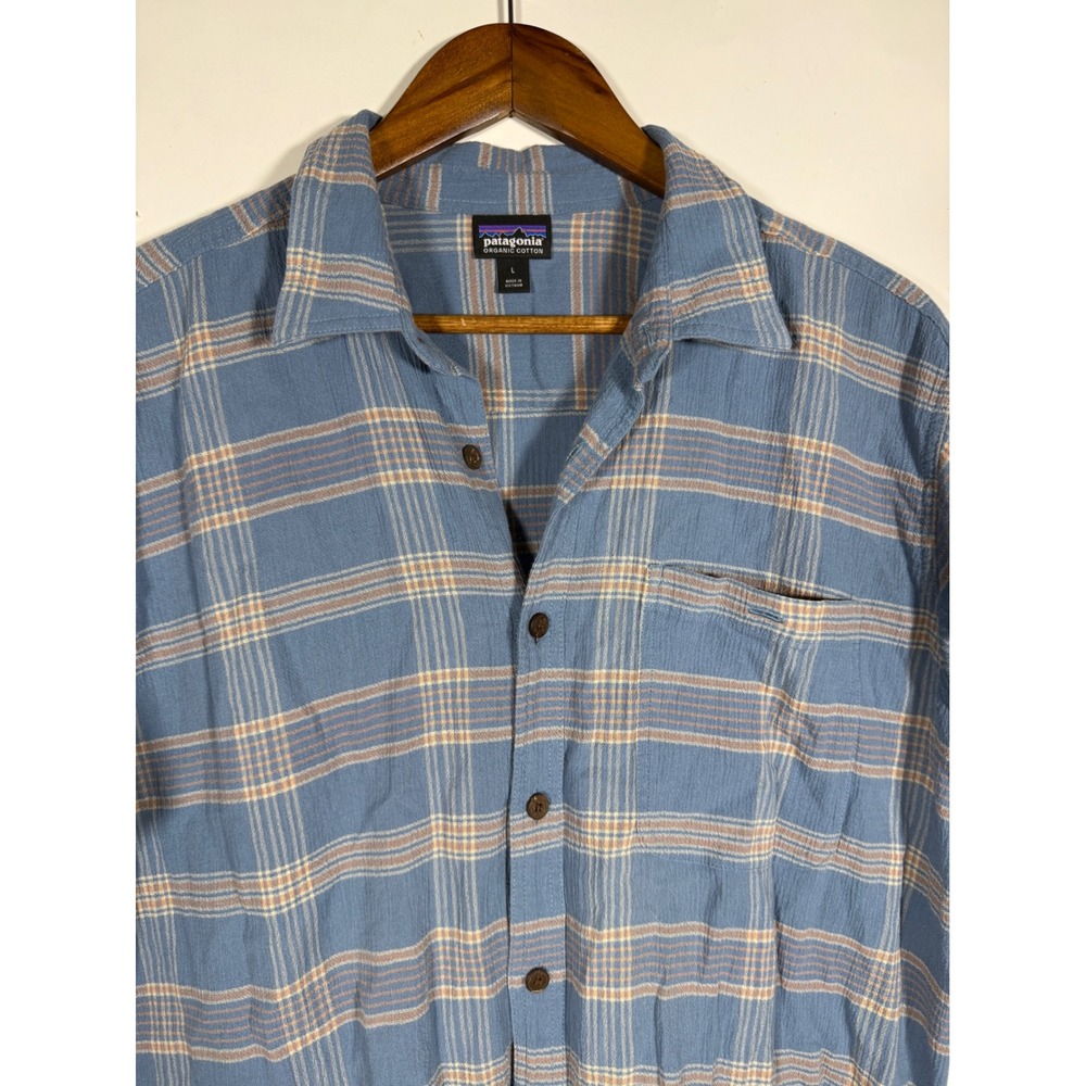 Patagonia Mens Organic Cotton Plaid Short Sleeve Button Down Shirt Blue Large